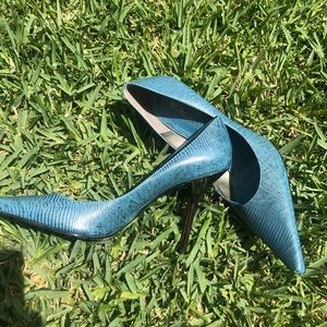 Bcbg blue snakeskin heels